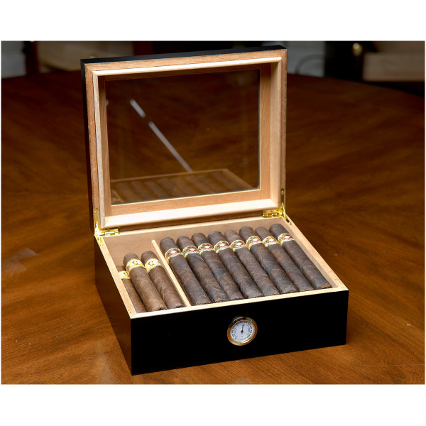 Chalet Glass Top Humidor - 25 Cigar Capacity